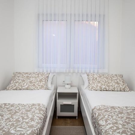 Apartmani Orion - Kasiopeja ヴィンコヴツィ エクステリア 写真