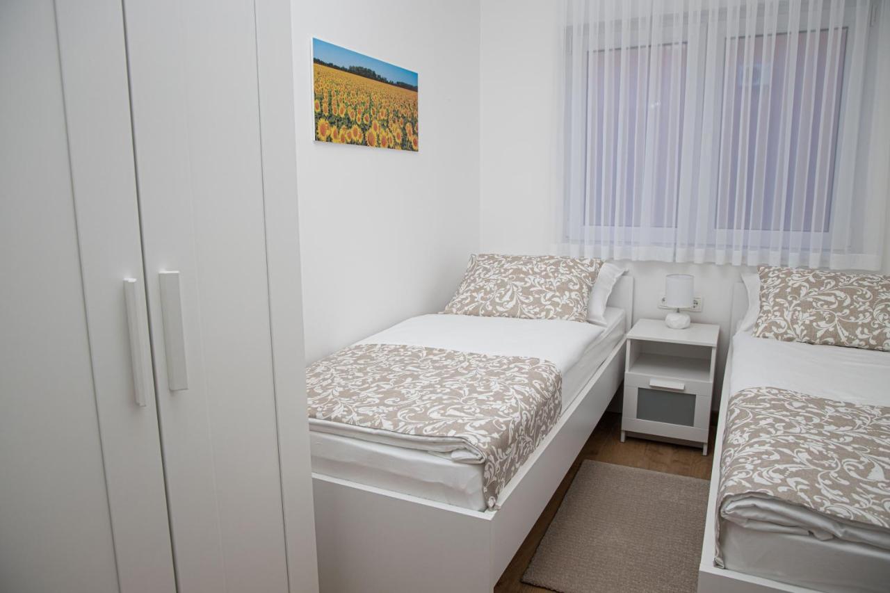 Apartmani Orion - Kasiopeja ヴィンコヴツィ エクステリア 写真